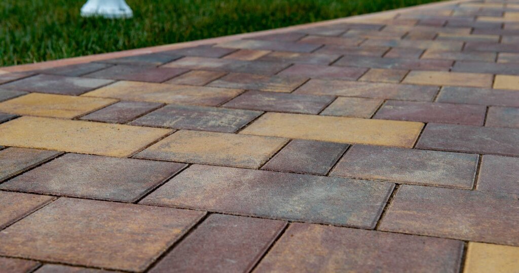 Pavement tile Braer Old Town