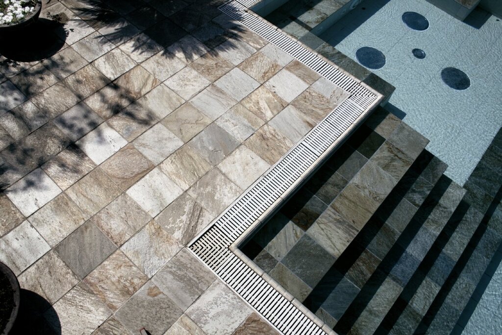 Cement tile for outdoor use