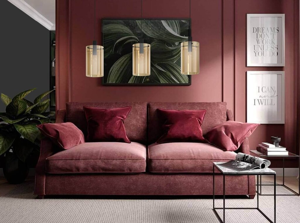 The color marsala in the interior