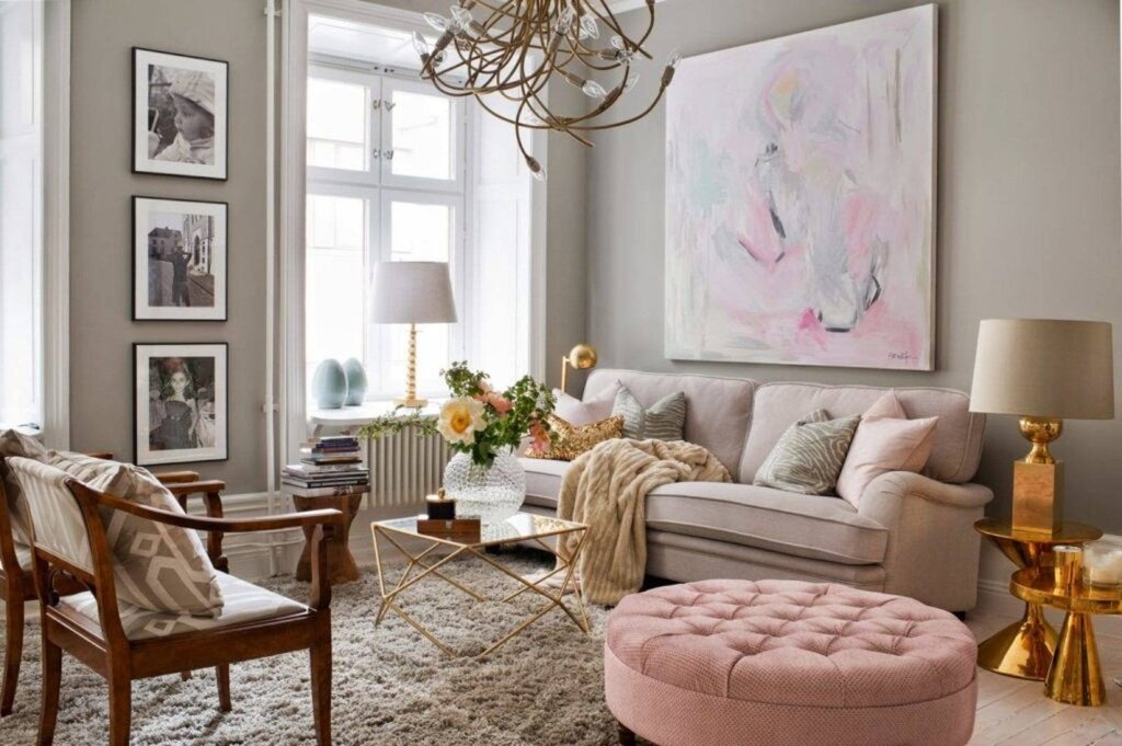 Color in the living room interior