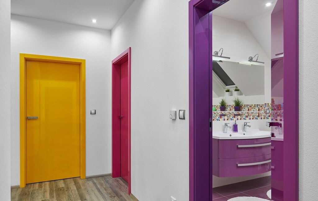 Colored doors in the interior