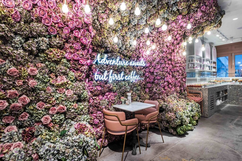 Flower wall