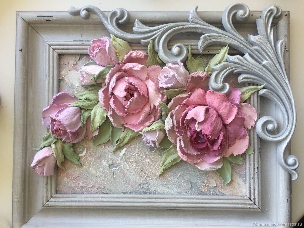 Floral bas-relief