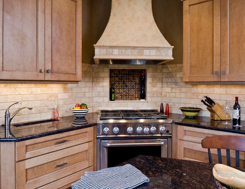 Corner countertop in the kitchen