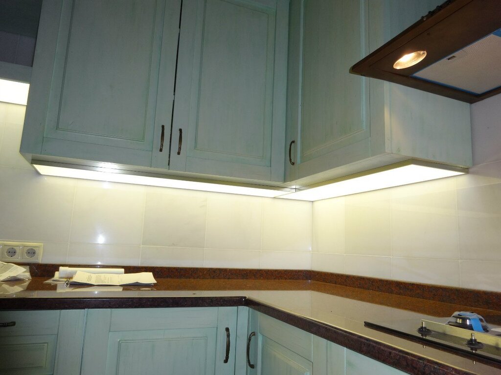 Corner lighting for the kitchen