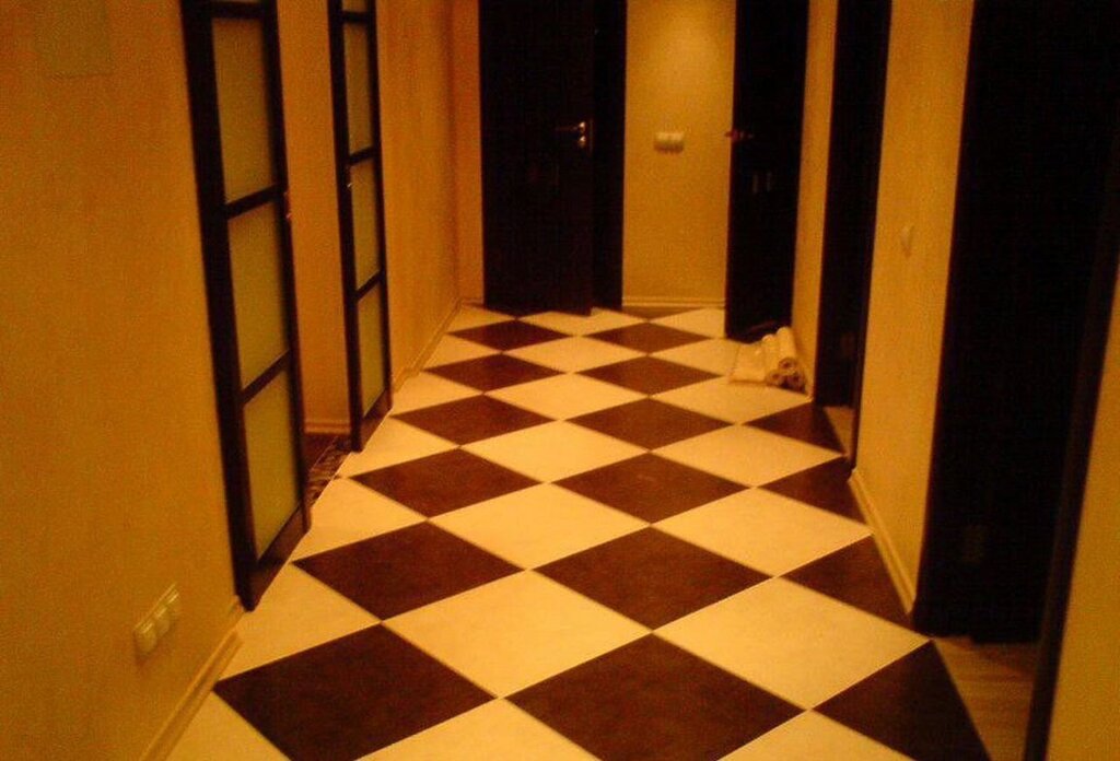 Tiling in the hallway