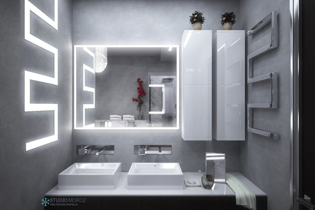 A bathroom with a bathtub and toilet