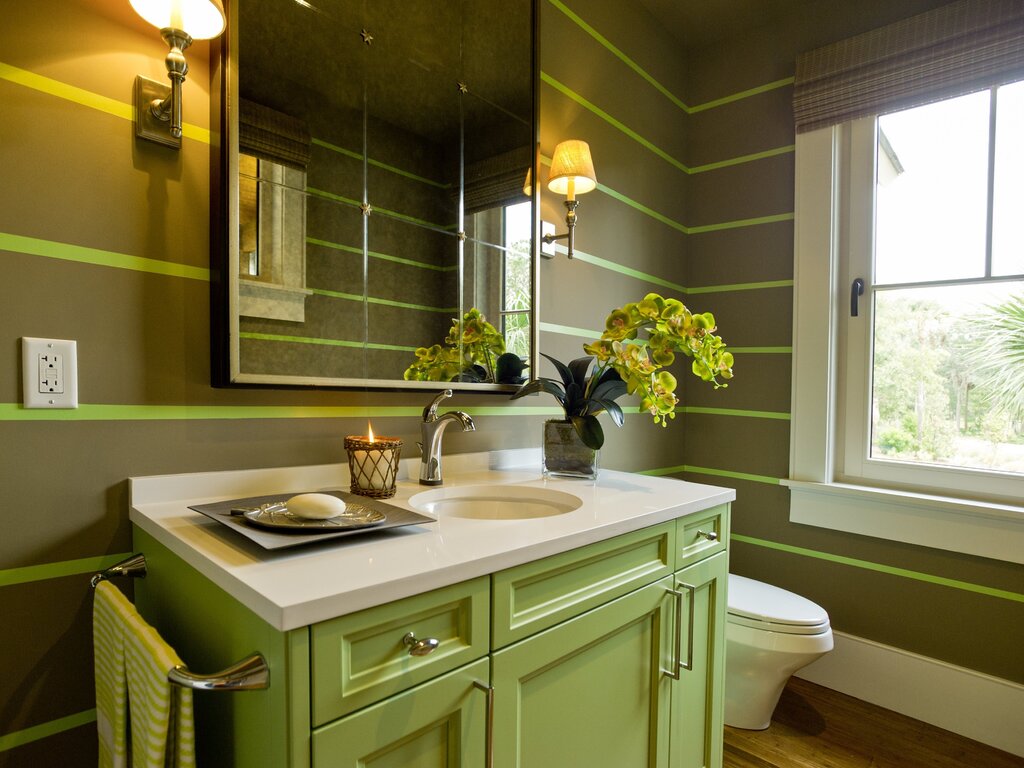 The bathroom in olive color