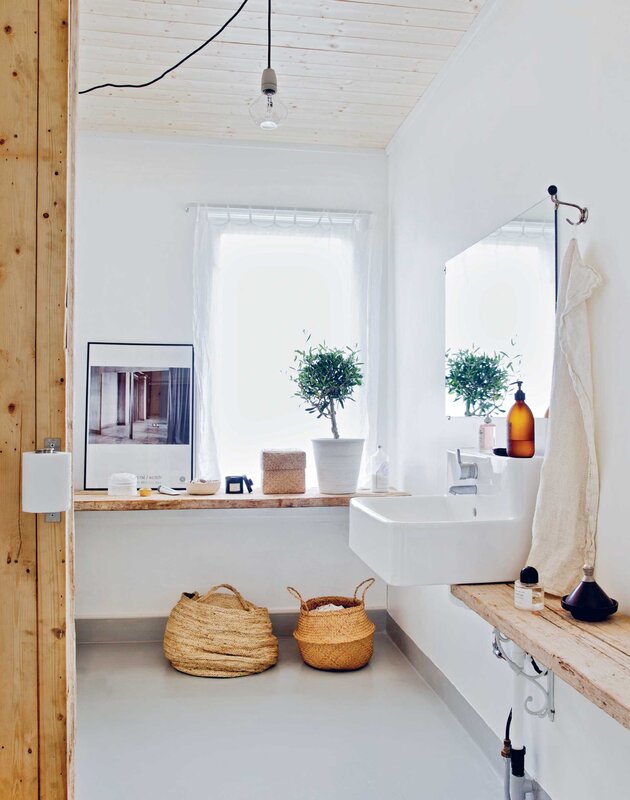 A bathroom in the hygge style