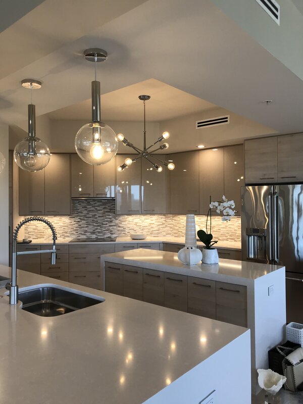 Options for lighting a kitchen with a stretch ceiling