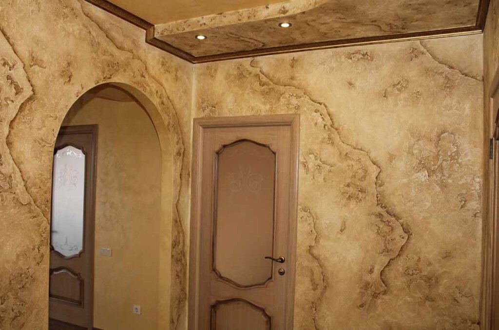 Venetian plaster for interior finishing