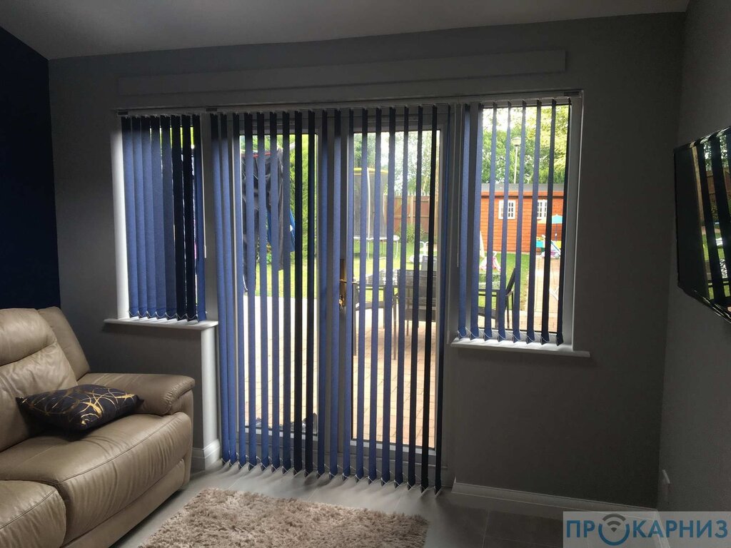 Vertical blinds for panoramic windows