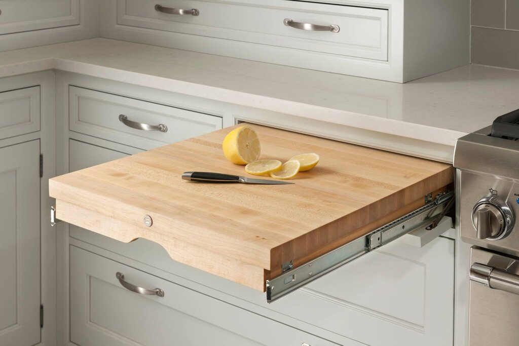 Pull-out board for the kitchen