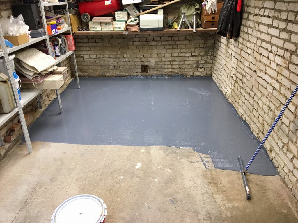 Leveling the floor in the garage