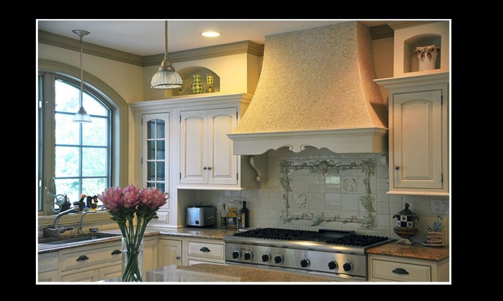 Range hood for a kitchen in Provence style