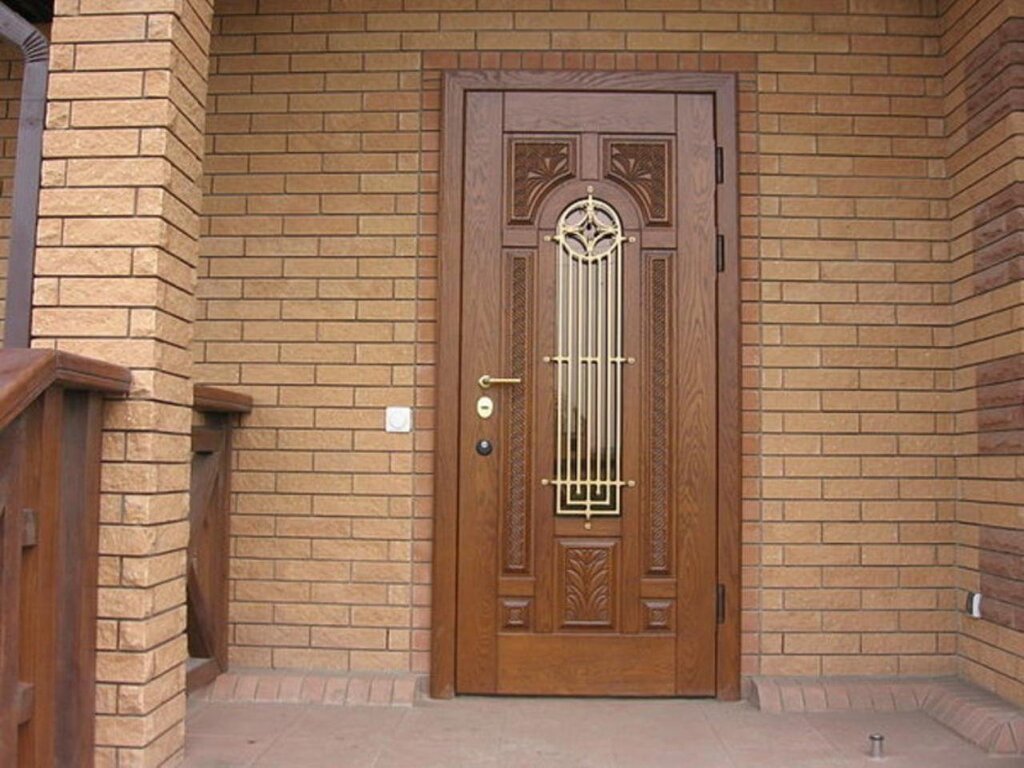 Entrance doors to the cottage