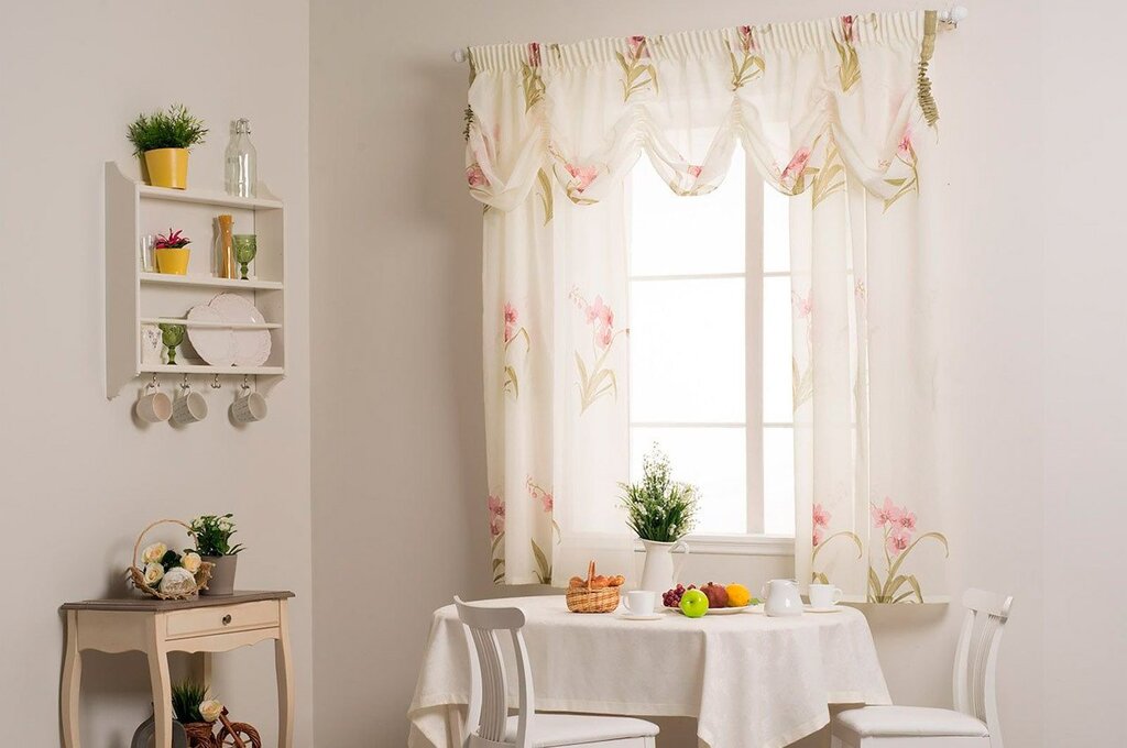 Kitchen curtain