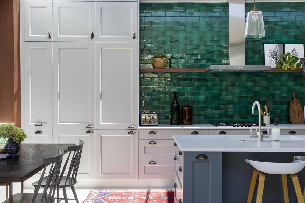 Green tile in the kitchen