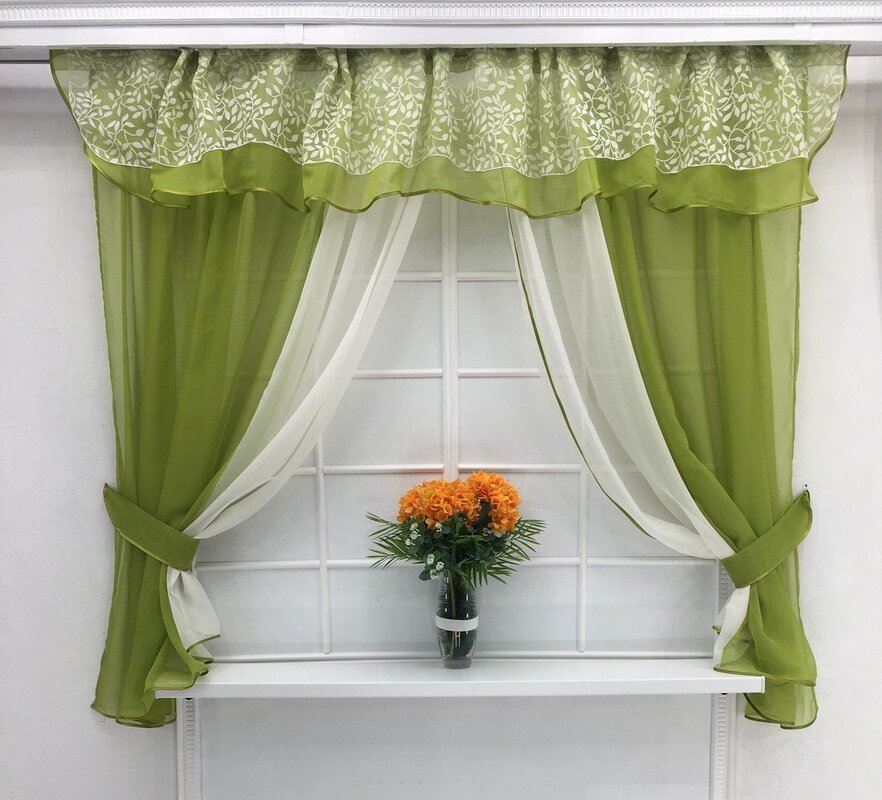 Green curtains for the kitchen