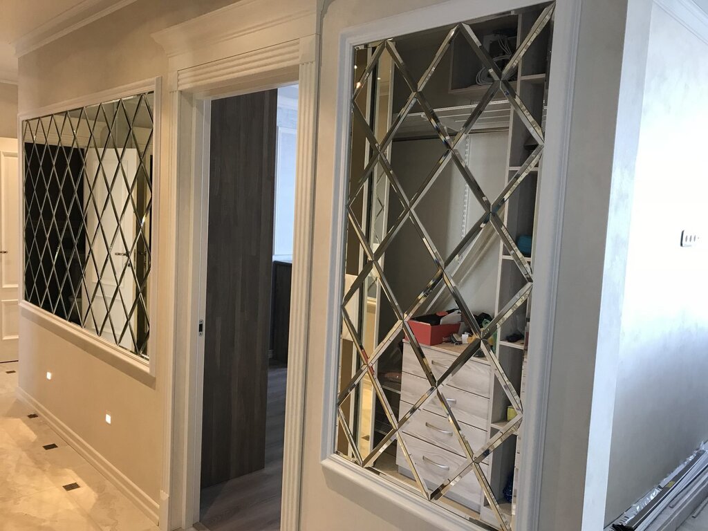 Mirror tile on the front door