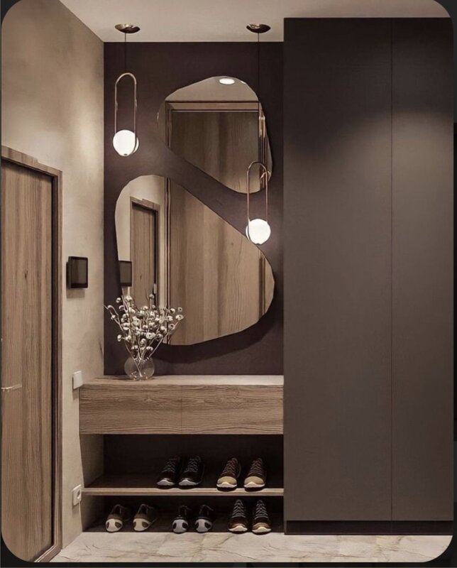 Mirror cabinet for the hallway