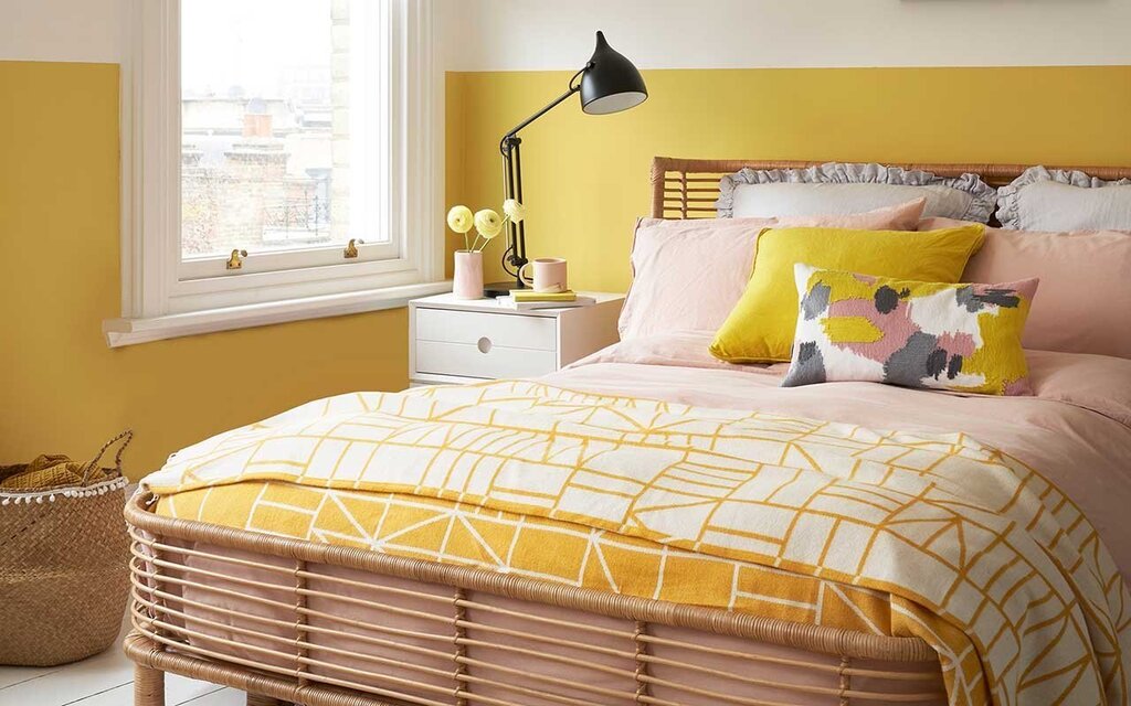 Yellow bed