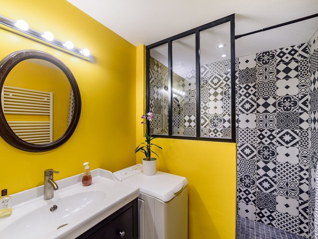 Yellow tile for the bathroom