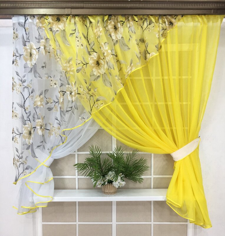 Yellow curtains for the kitchen