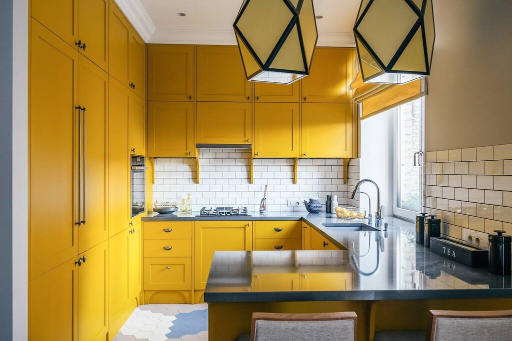 Yellow-gray kitchen