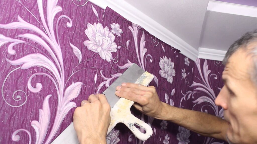 Liquid wallpaper on drywall